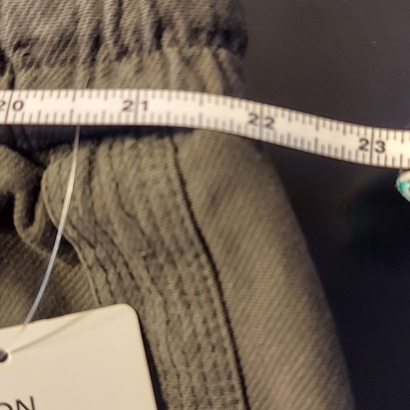 *Athleta Farallon jogger 26, cygr color, organic cotton, NWT - Picture 13 of 16